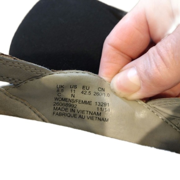 💸$14 Clarks Haley Stork Loafer Slip On Women's 11 Narrow Metallic Pewter EUC - Picture 5 of 7